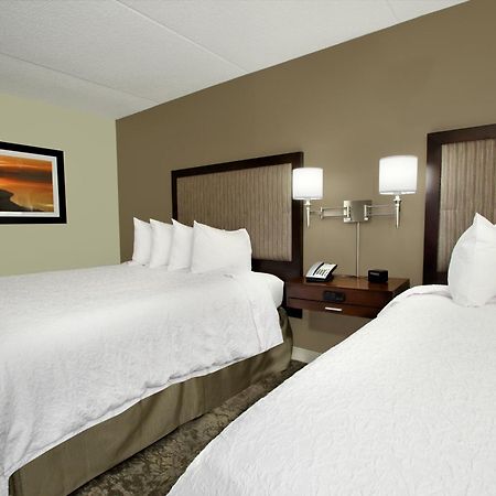 Hampton Inn & Suites By Hilton - Rockville Centre Bagian luar foto