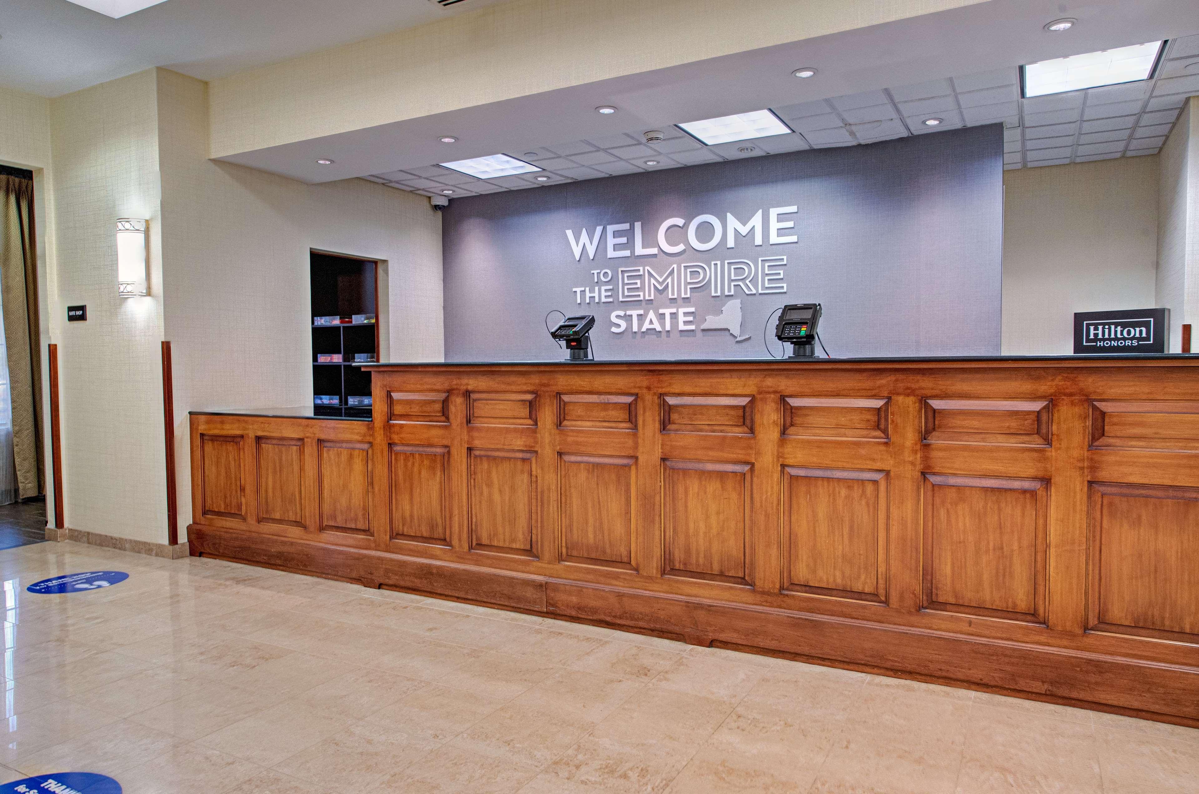 Hampton Inn & Suites By Hilton - Rockville Centre Bagian luar foto