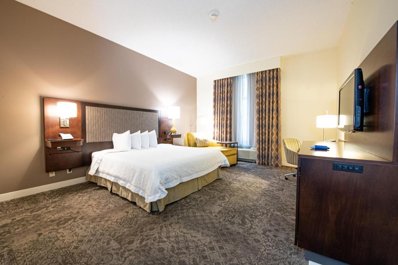 Hampton Inn & Suites By Hilton - Rockville Centre Bagian luar foto