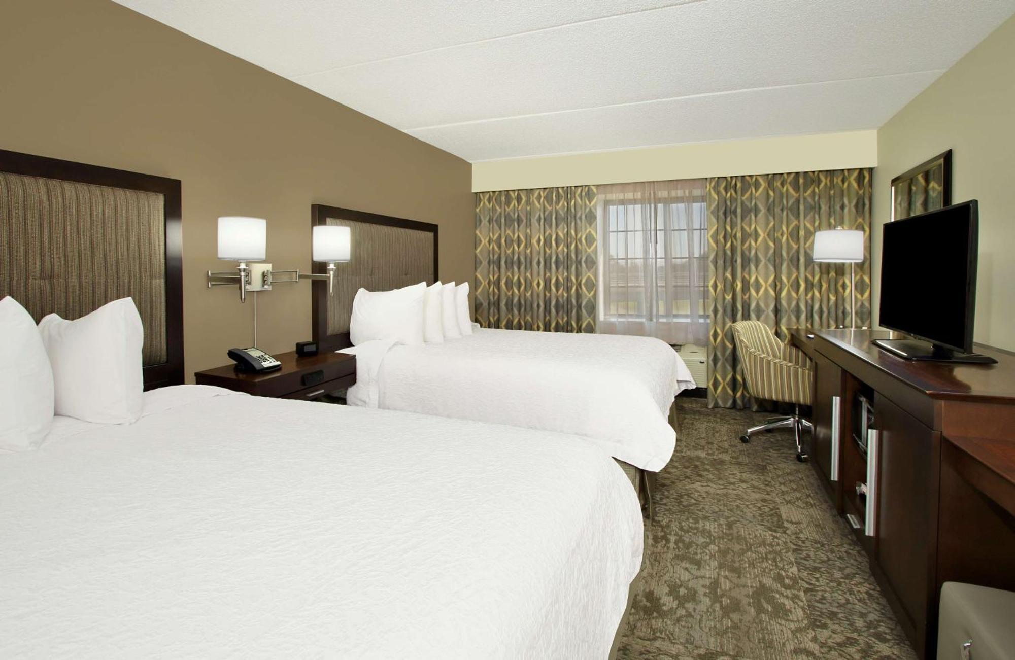 Hampton Inn & Suites By Hilton - Rockville Centre Bagian luar foto