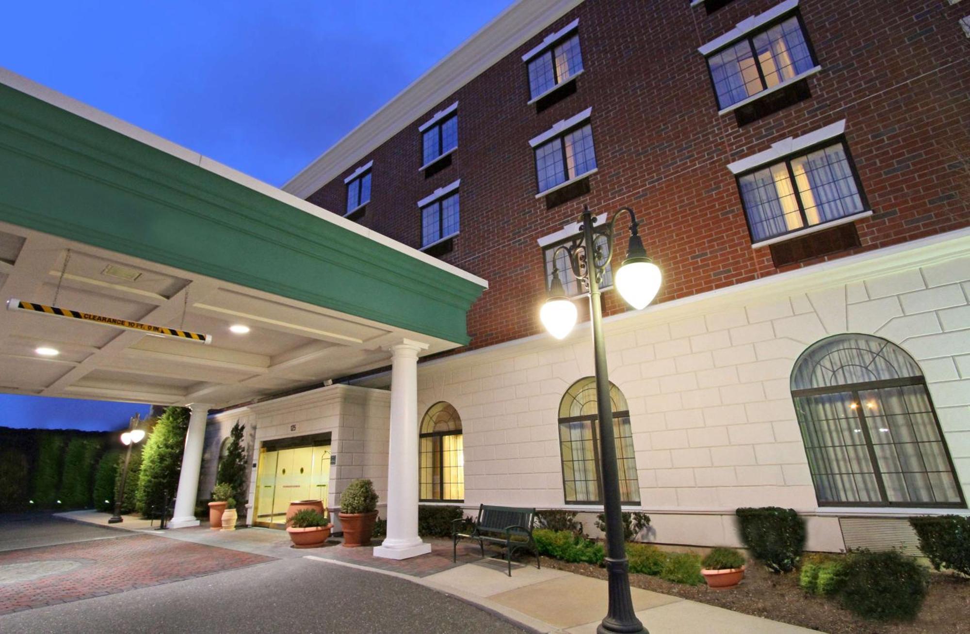 Hampton Inn & Suites By Hilton - Rockville Centre Bagian luar foto