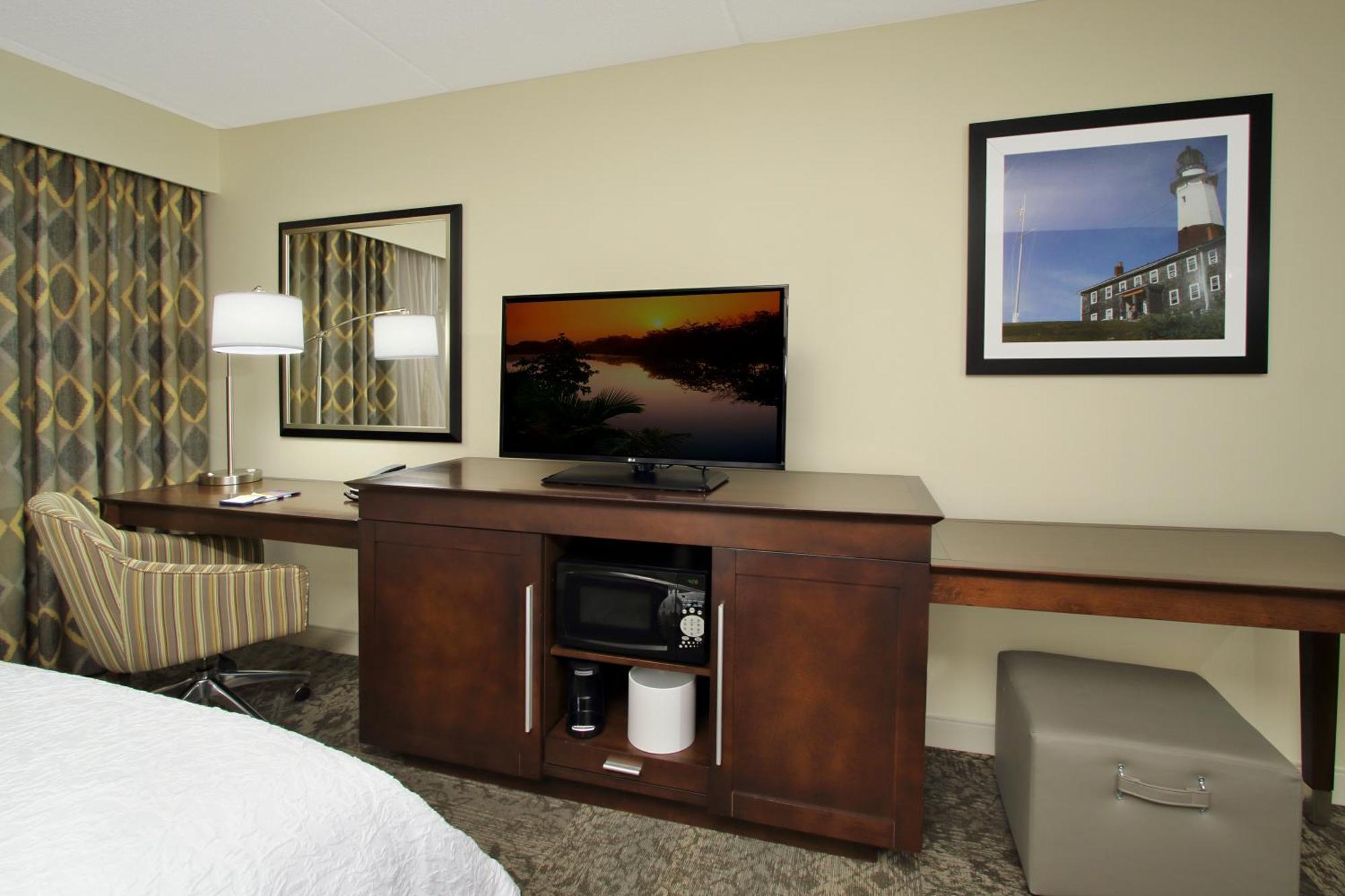 Hampton Inn & Suites By Hilton - Rockville Centre Bagian luar foto