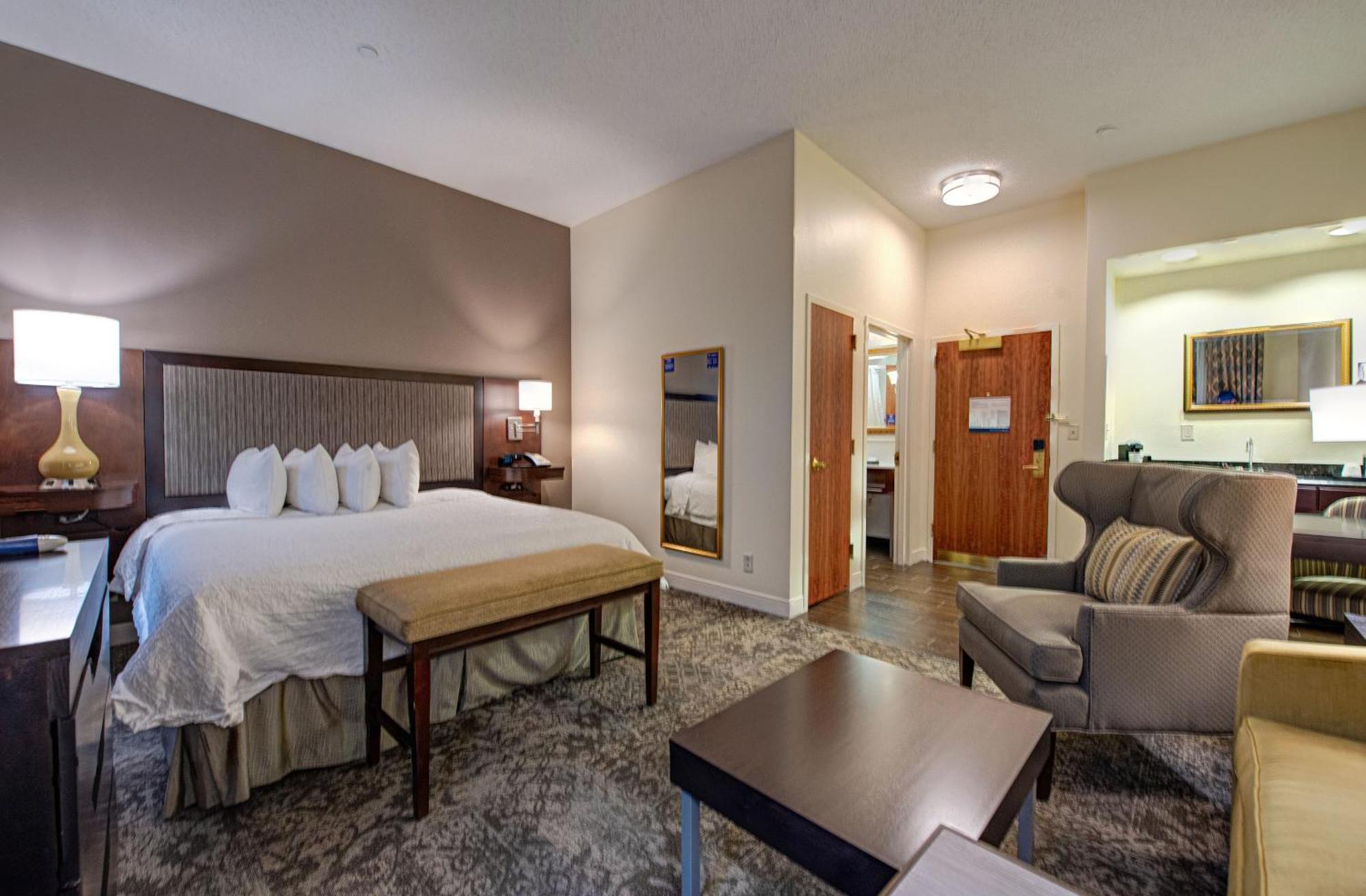 Hampton Inn & Suites By Hilton - Rockville Centre Bagian luar foto