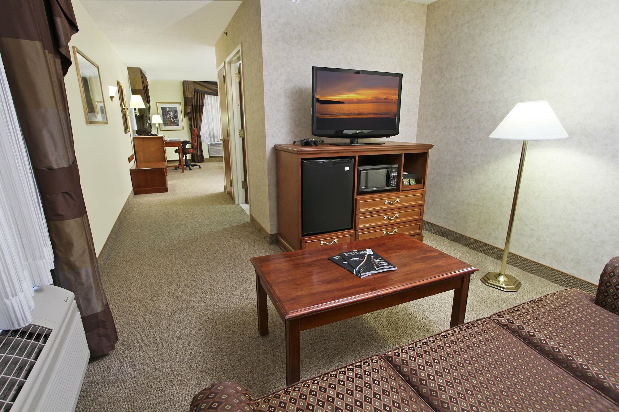 Hampton Inn & Suites By Hilton - Rockville Centre Bagian luar foto